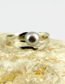 Prsten "Margarita kyma"